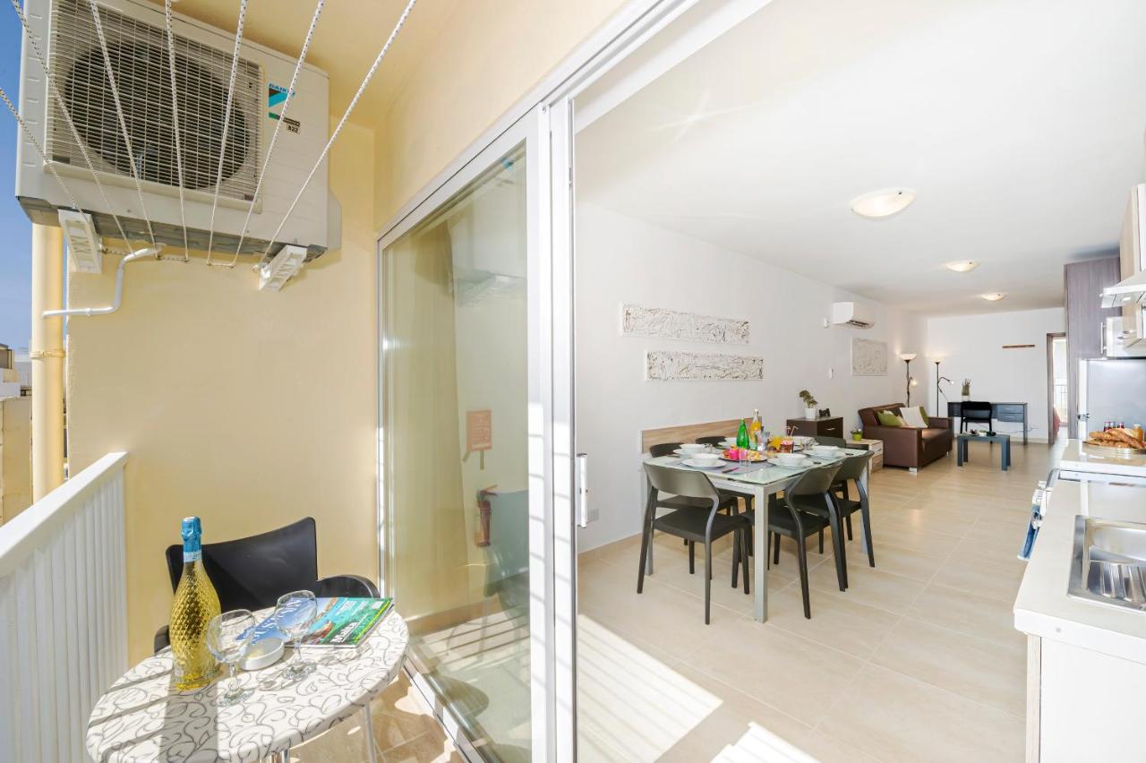 Summer Breeze Comfort Sunny Apartments Close To The Sandy Beaches - By Getawaysmalta Mellieħa Esterno foto