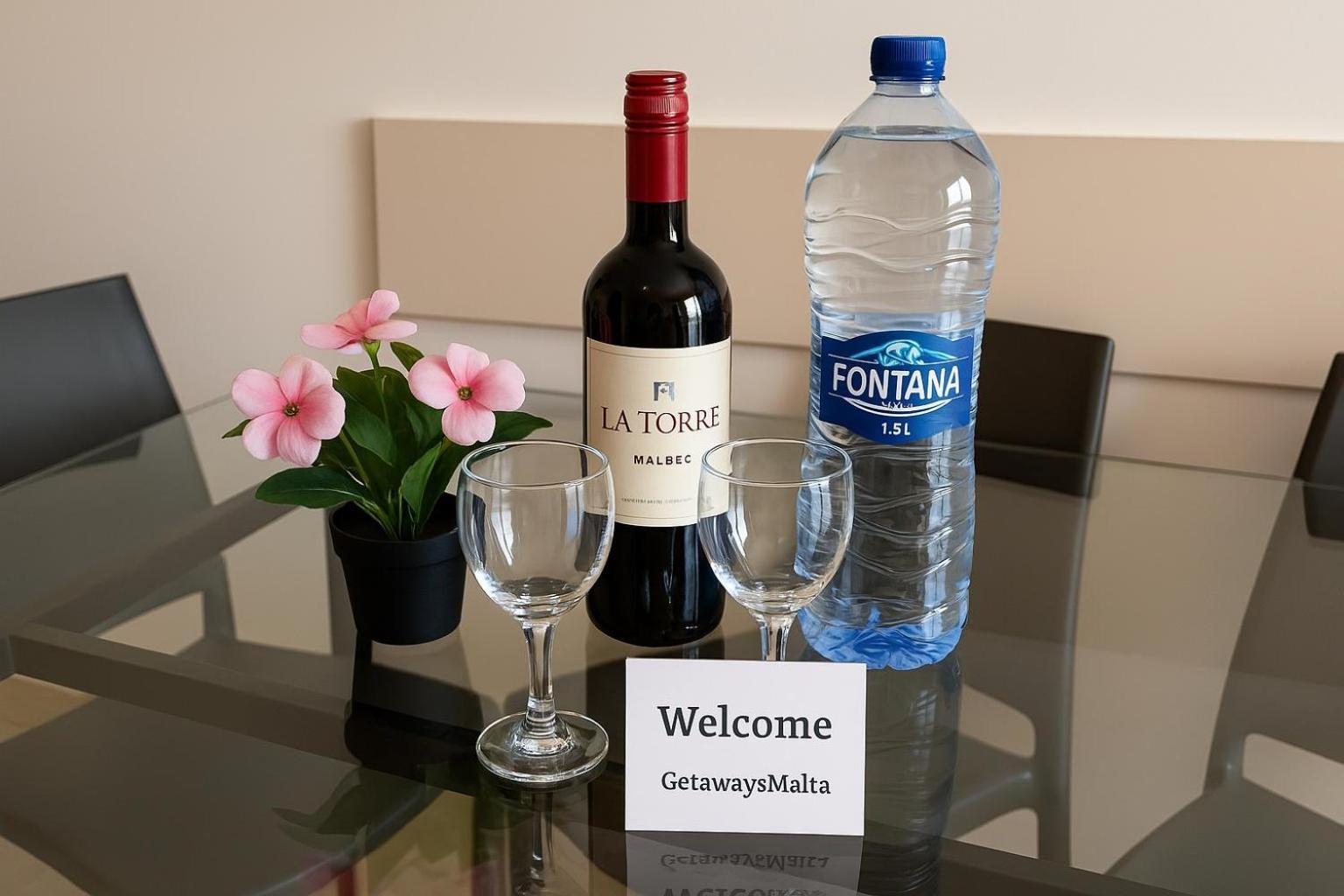 Summer Breeze Comfort Sunny Apartments Close To The Sandy Beaches - By Getawaysmalta Mellieħa Esterno foto